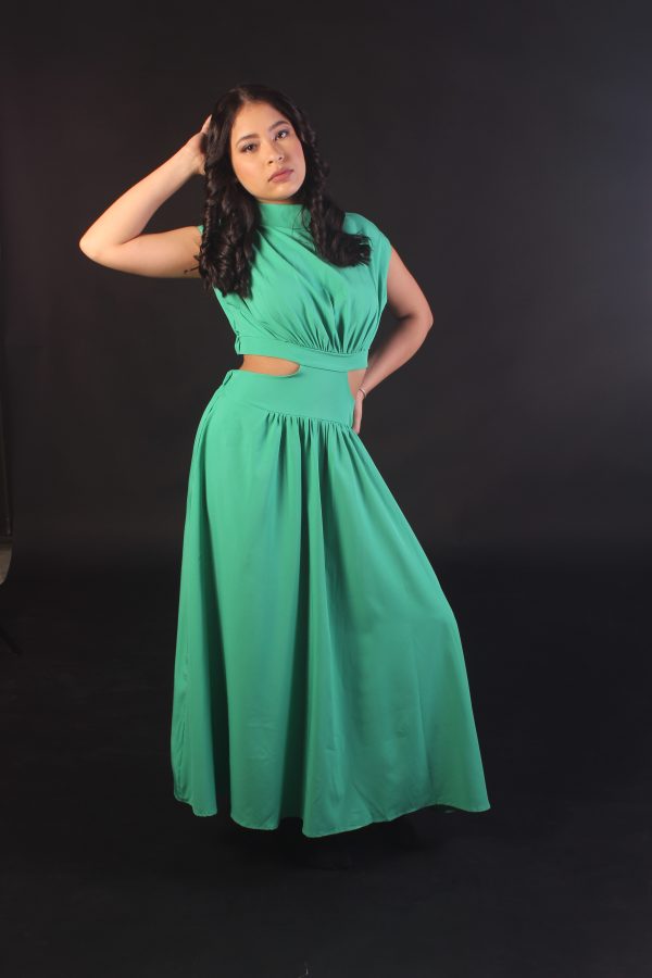 Vestido de verano verde ABIERTO EN LOS COSTADOS