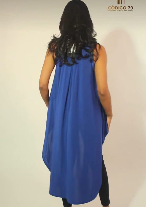 Blusas asimétricass altas y bajas azul y roja. - Imagen 2