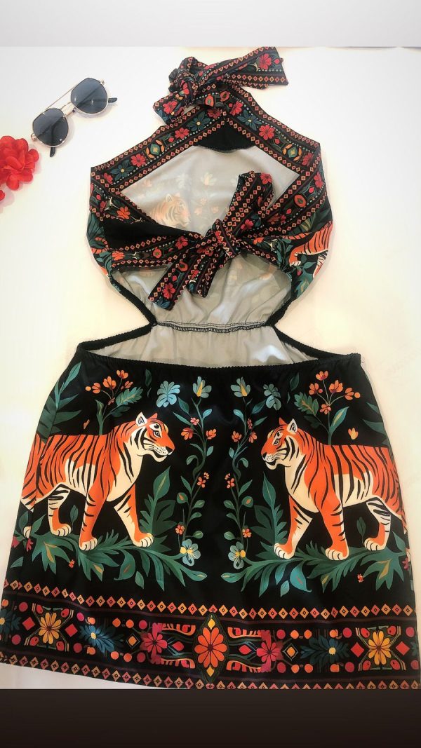 Vestido mini con estampado de vacaciones y escote halter sin espalda para mujeres - Imagen 2