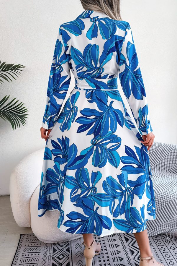 Vestido camisero con cinturón y estampado azul - Imagen 3